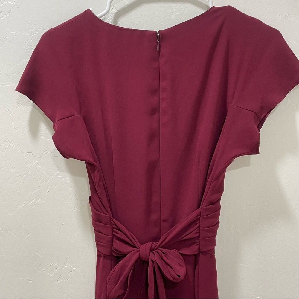 NWT Gal Meets Glam Women's 4 Maroon Delaney Crossover Wrap Jumpsuit Pantsuit - Picture 9 of 16